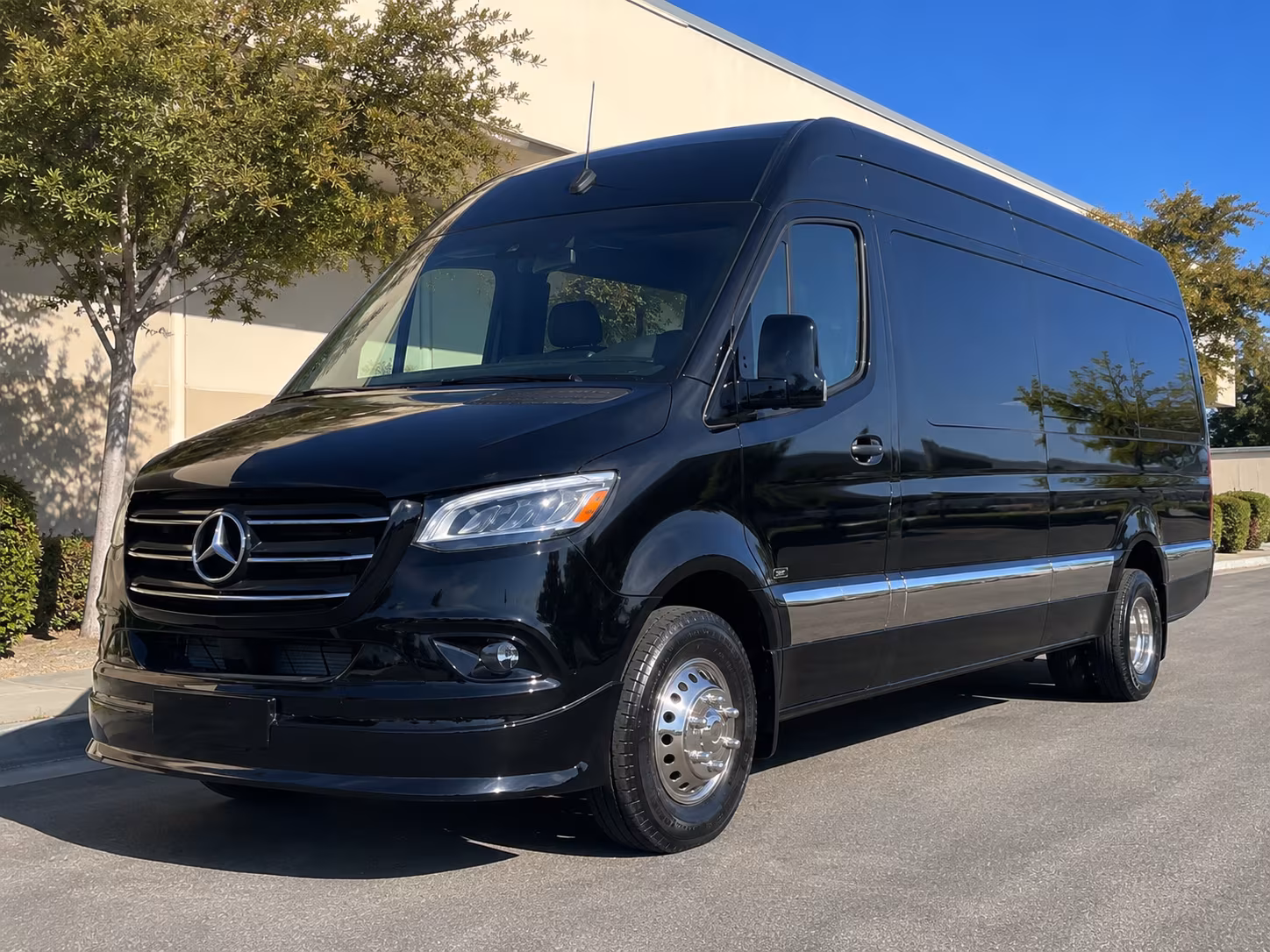 Aurora Airport Shuttle & Transportation group transportation