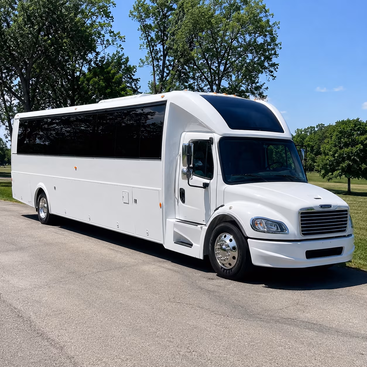 Aurora Birthday, Sweet 16, & Quinceañera Transportation onboard seating