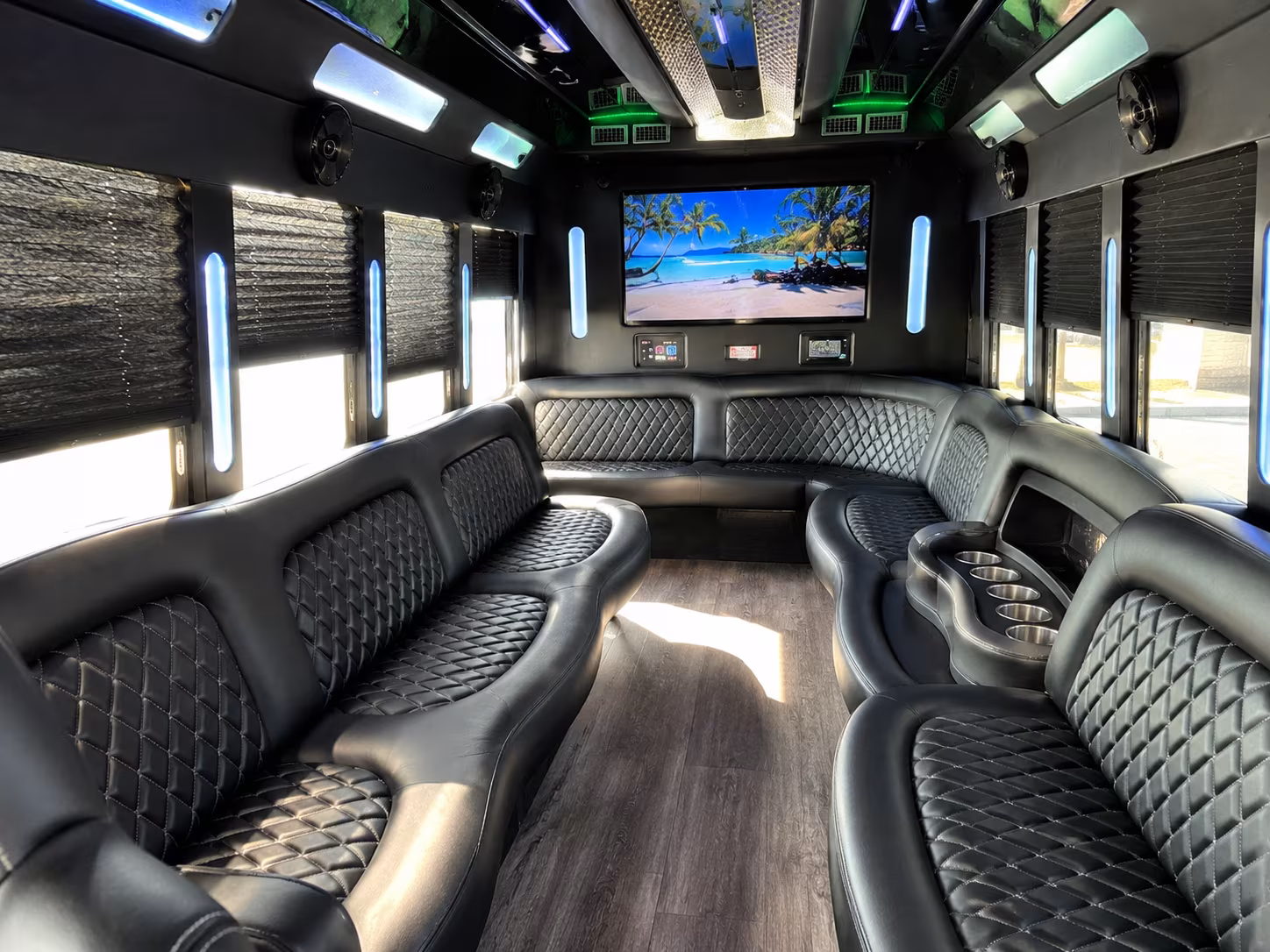 Aurora Winery Tour & Pub Crawl Transportation party bus exterior