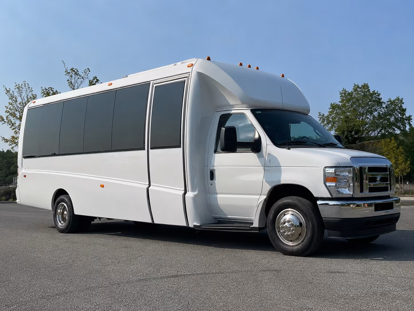 Thornton Birthday, Sweet 16, & Quinceañera Party Bus Rentals