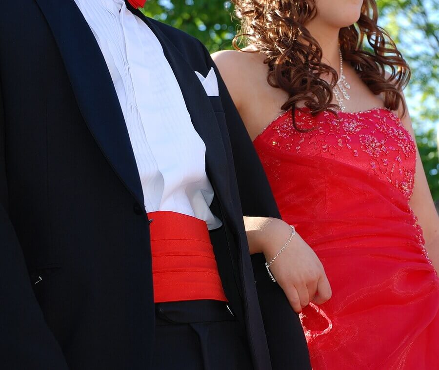 Homecoming & Prom Limo & Party Bus Rental